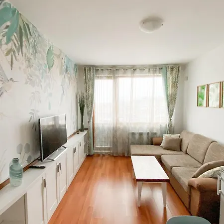 Belvedere Club H62 Mountains View Apartman